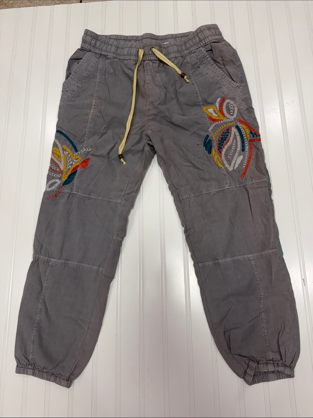 Anthropologie Embroidered Drawstring Jogger Pants Pockets Size Small - Picture 9 of 9